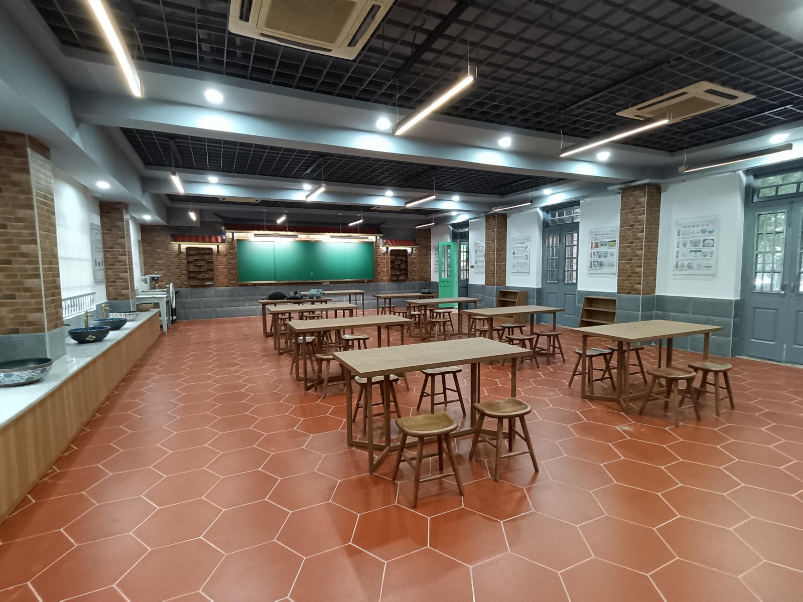 1674963942657021.jpg 1674963942657021.jpg