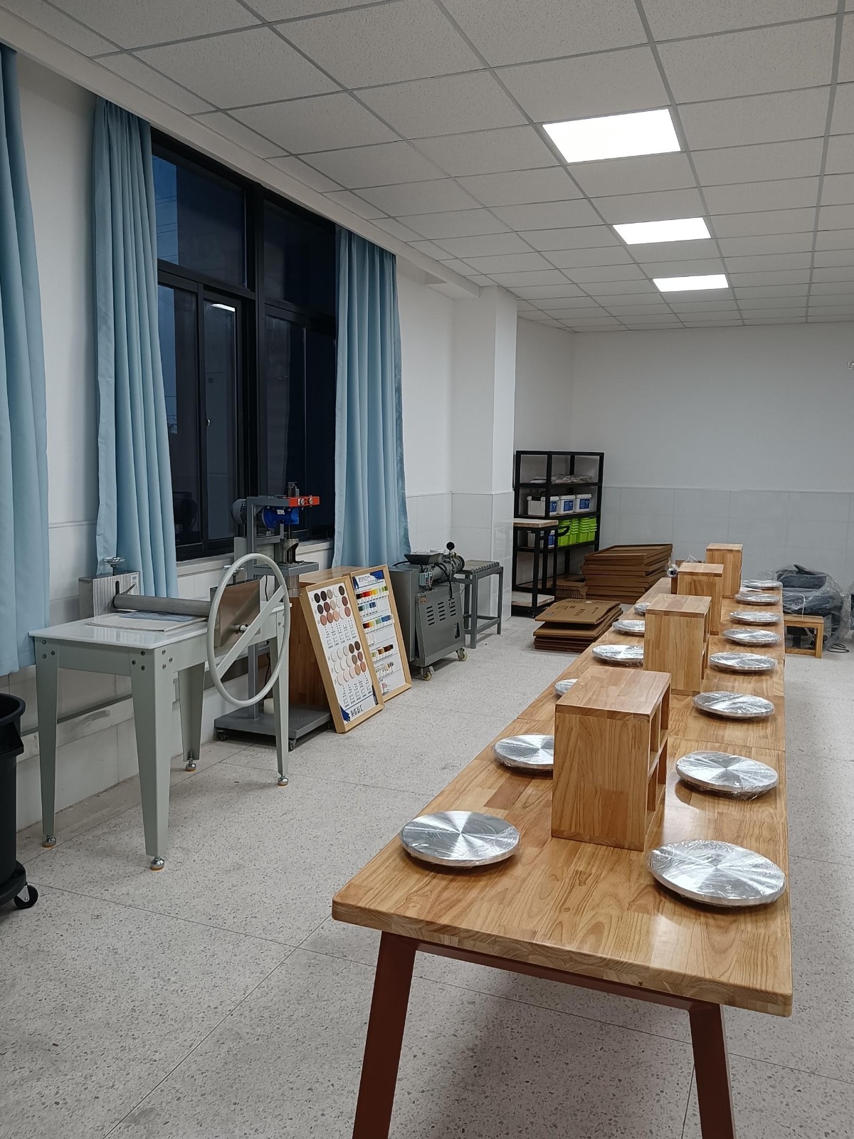 1697427718416126.jpg 1697427718416126.jpg